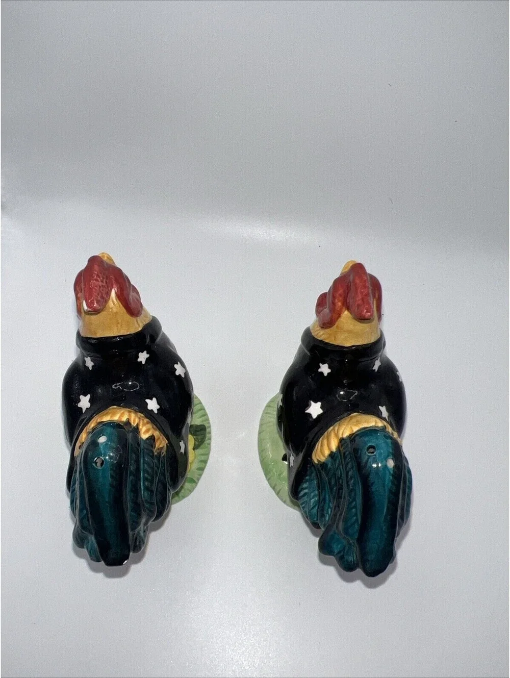 Salt & Pepper Shakers Chickens 3.5x3.75
